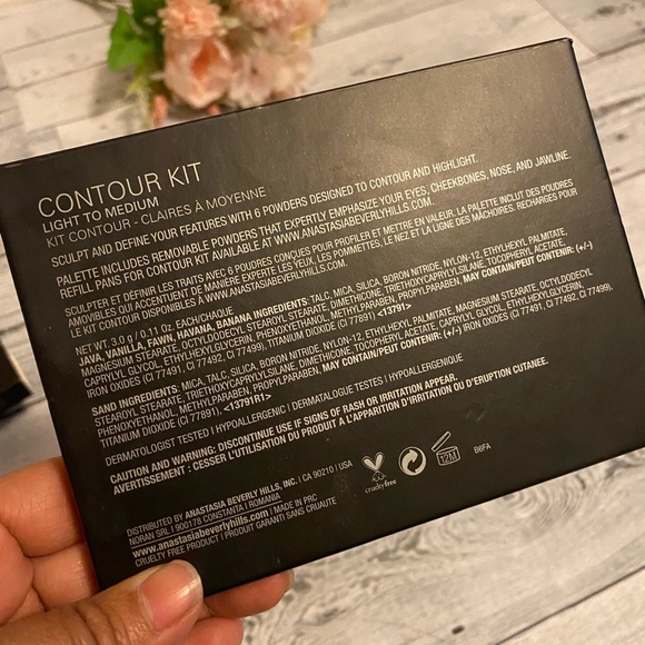 Anastasia Beverly Hills Contour kit Light-Medium - Picture 6 of 7